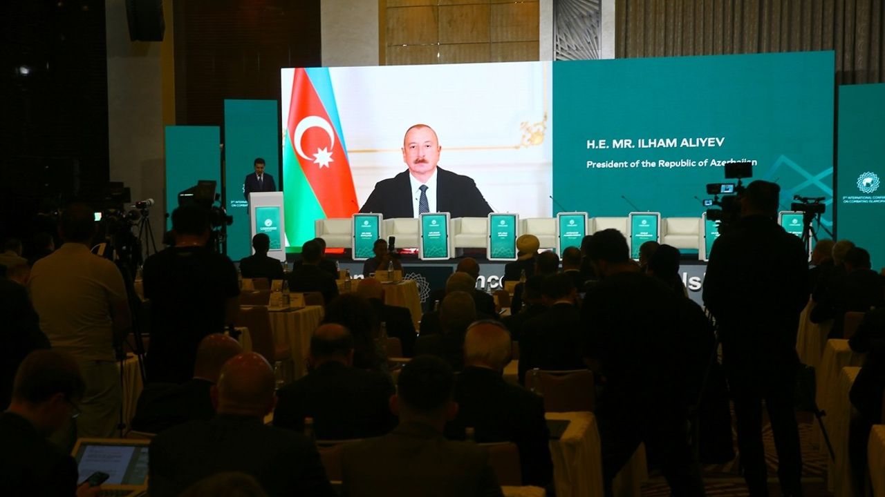 Aliyev'den İslamofobi'ye Karşı Birlikte Mücadele Çağrısı