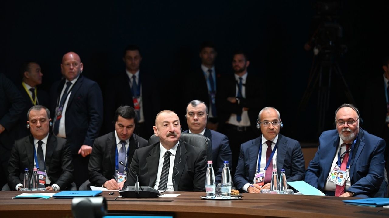 Aliyev, Türk Devletleri Zirvesi'nde Ulaşım Alanında Güçlü İşbirliğine Vurgu Yaptı