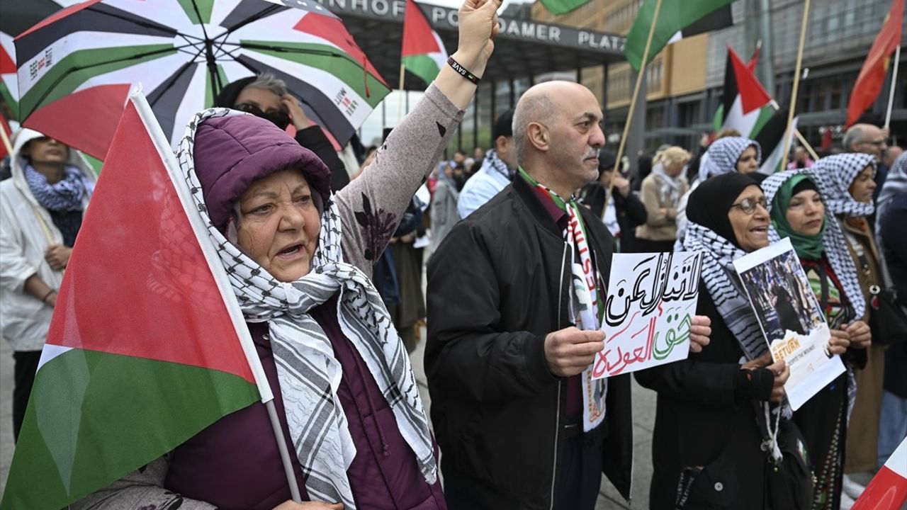 Almanya'da Nekbe’nin 77. Yılında İsrail'in Gazze'ye Saldırılarına Protesto
