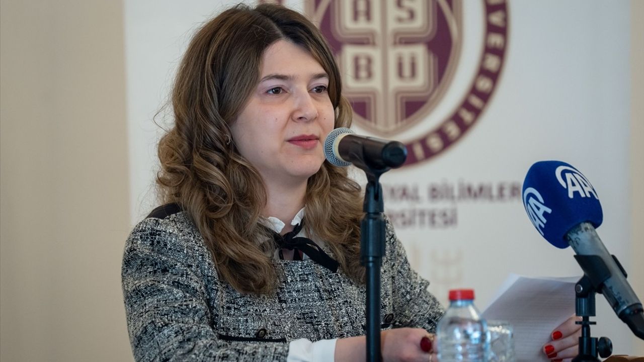 Ankara'da Doğumunun 100. Yılında Attila İlhan Sempozyumu Düzenlendi