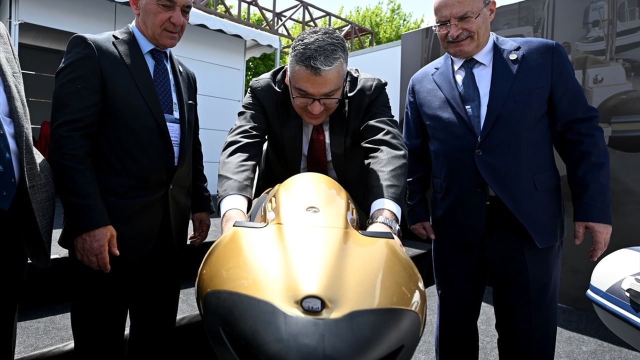 Ankara'da Yat ve Tekne Fuarı İlgiyle Başladı