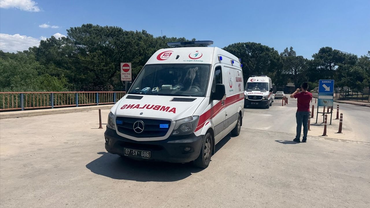 Antalya Açıklarında Deniz Kuvvetleri Helikopteri Acil İniş Yaptı
