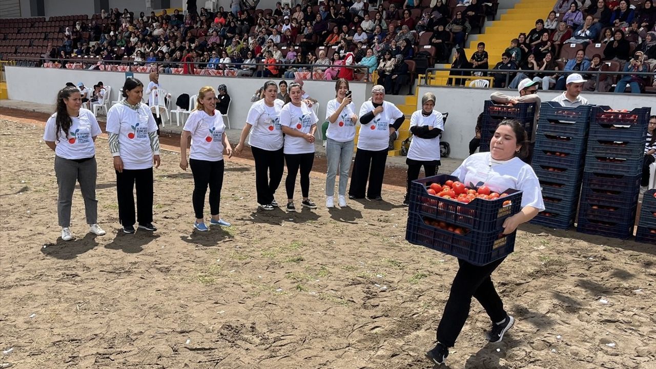 Antalya'da Kadınların Mücadelesi: Tarım ve Seracılık Festivali'nde Rekabet Dorukta