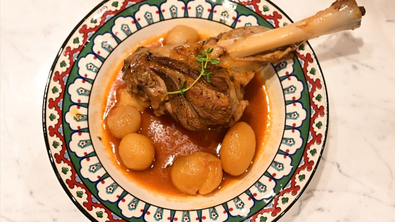 Antalya'da Türk Mutfağı Haftası, Geleneksel Lezzetler ve Kültür Tanıtıldı