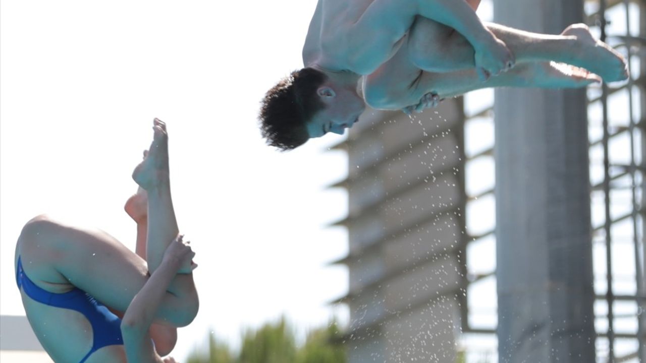 Avrupa Su Sporları Atlama Şampiyonası'nda İkinci Gün Geride Kaldı