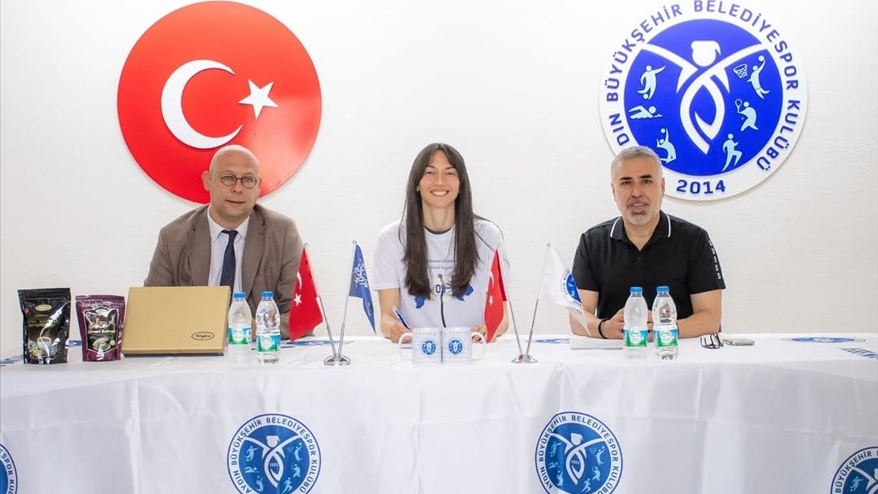 Aydın Büyükşehir Belediyespor, Kaptan Fatma Şekerci ile Sözleşme Yeniledi