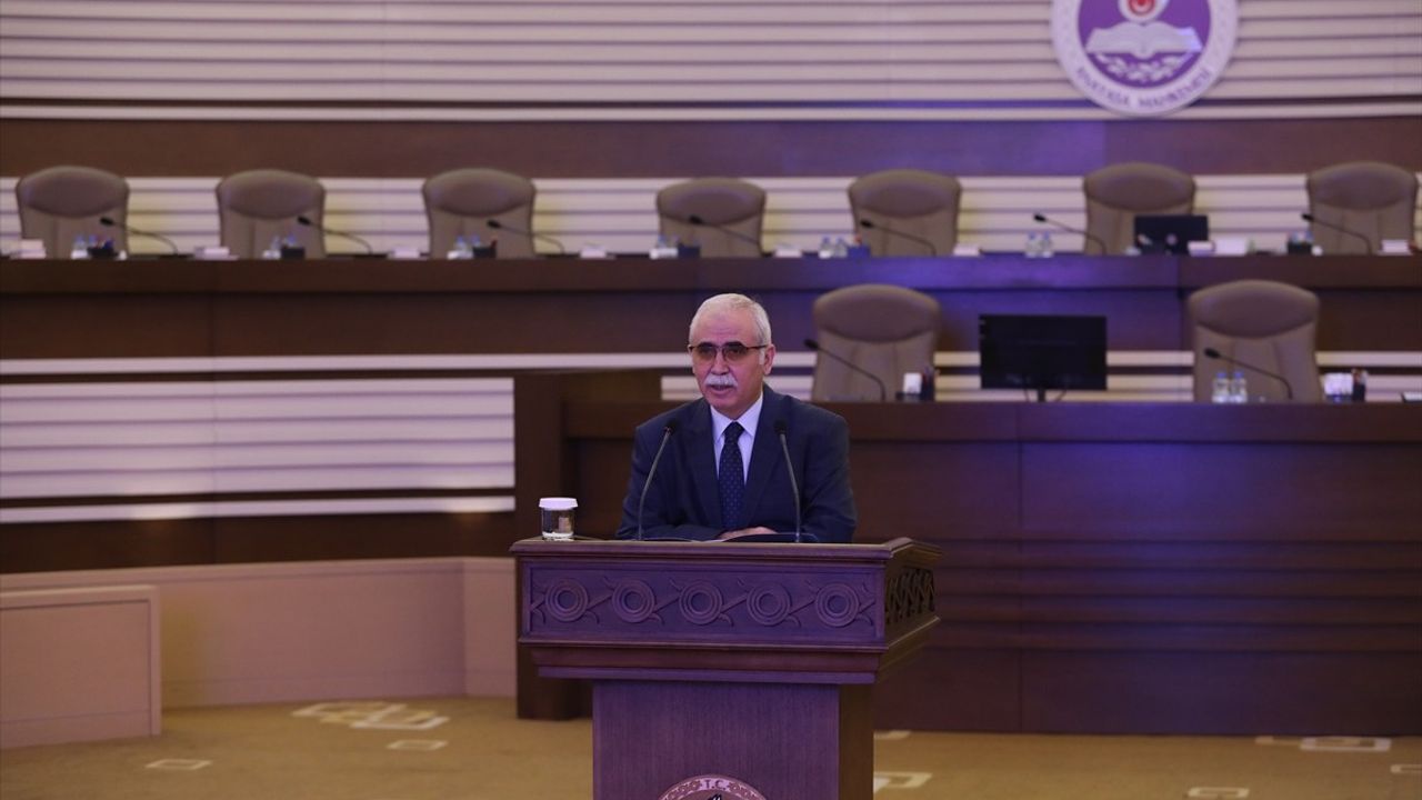 AYM Başkanı Kadir Özkaya, Tayland Anayasa Mahkemesi Heyetini Ağırladı