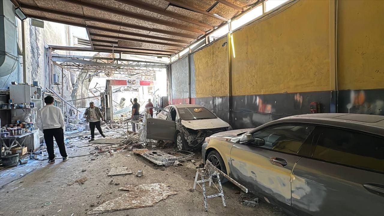 Bağcılar'daki Ütü Paket Atölyesinde Patlama: 1 Yaralı