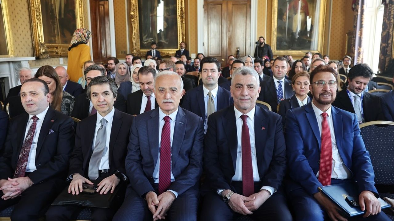 Bakan Bolat, Türkiye-İngiltere Ekonomik İlişkilerini Güçlendirme Vurgusu Yaptı
