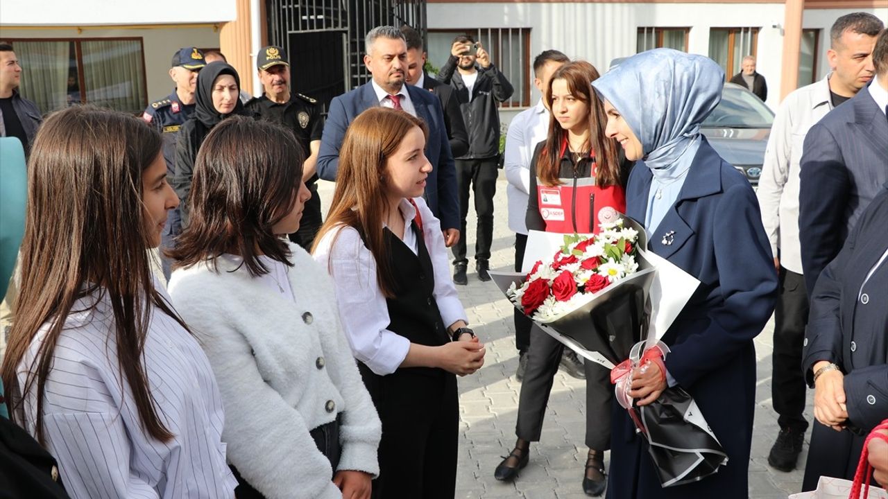 Bakan Göktaş, Kütahya'da Önemli Ziyaretler Gerçekleştirdi