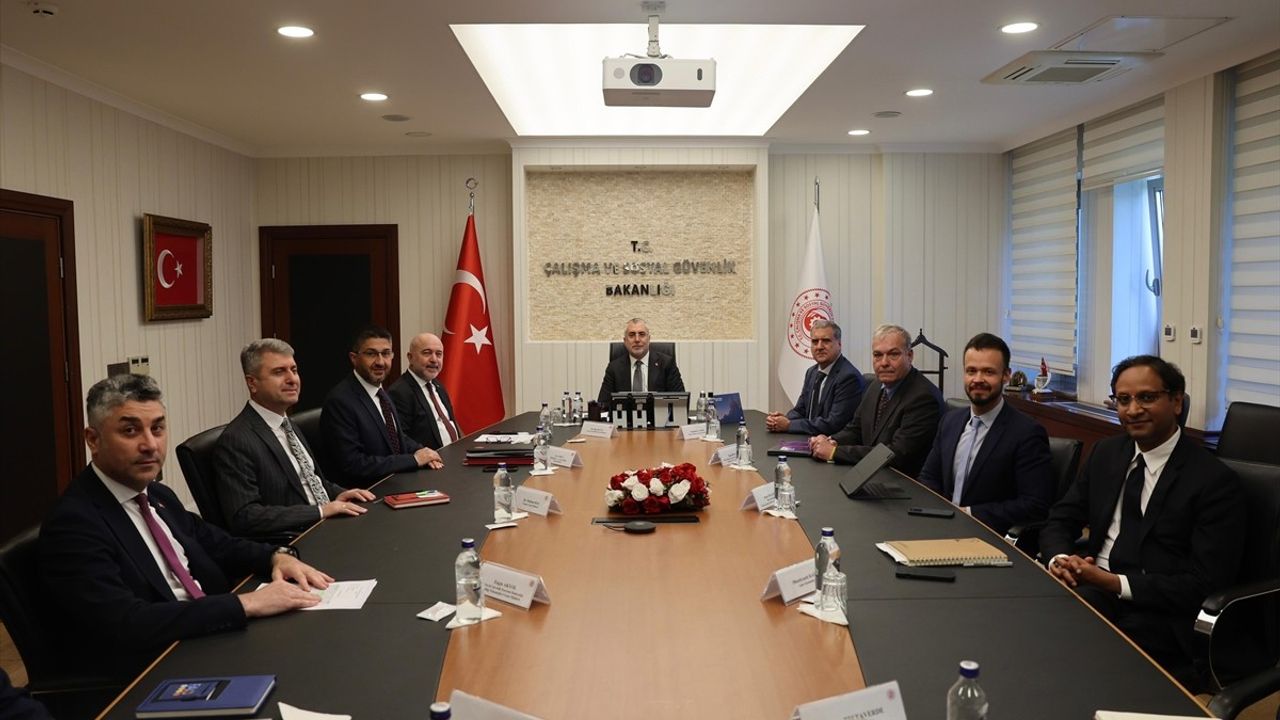 Bakan Işıkhan ve Dünya Bankası Türkiye Direktörü Lopez'ten Verimli Görüşme