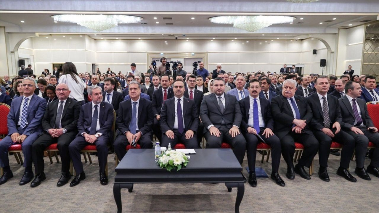 Bakan Kacır'dan Yeşil Geçiş Projesi Müjdesi: 400 Milyon Dolar Destek