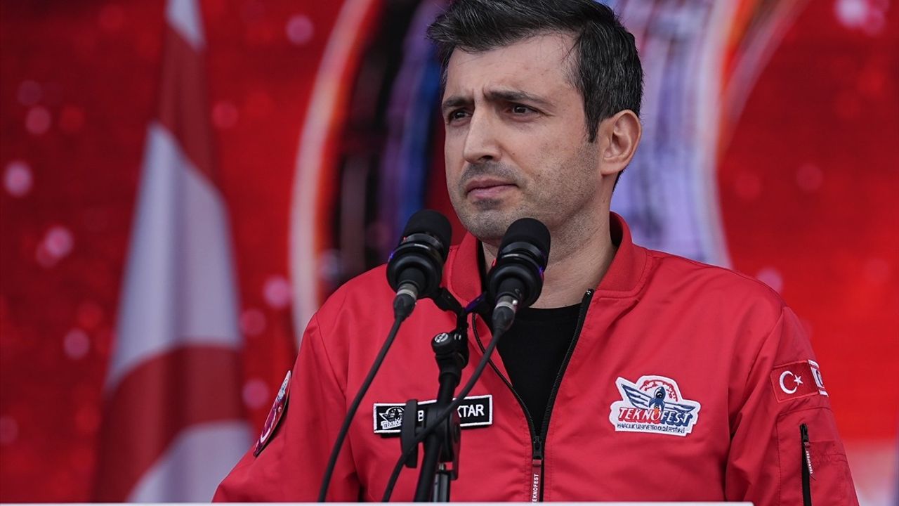 Bakan Kacır: KKTC'yi Bilişim Adası Yapabiliriz