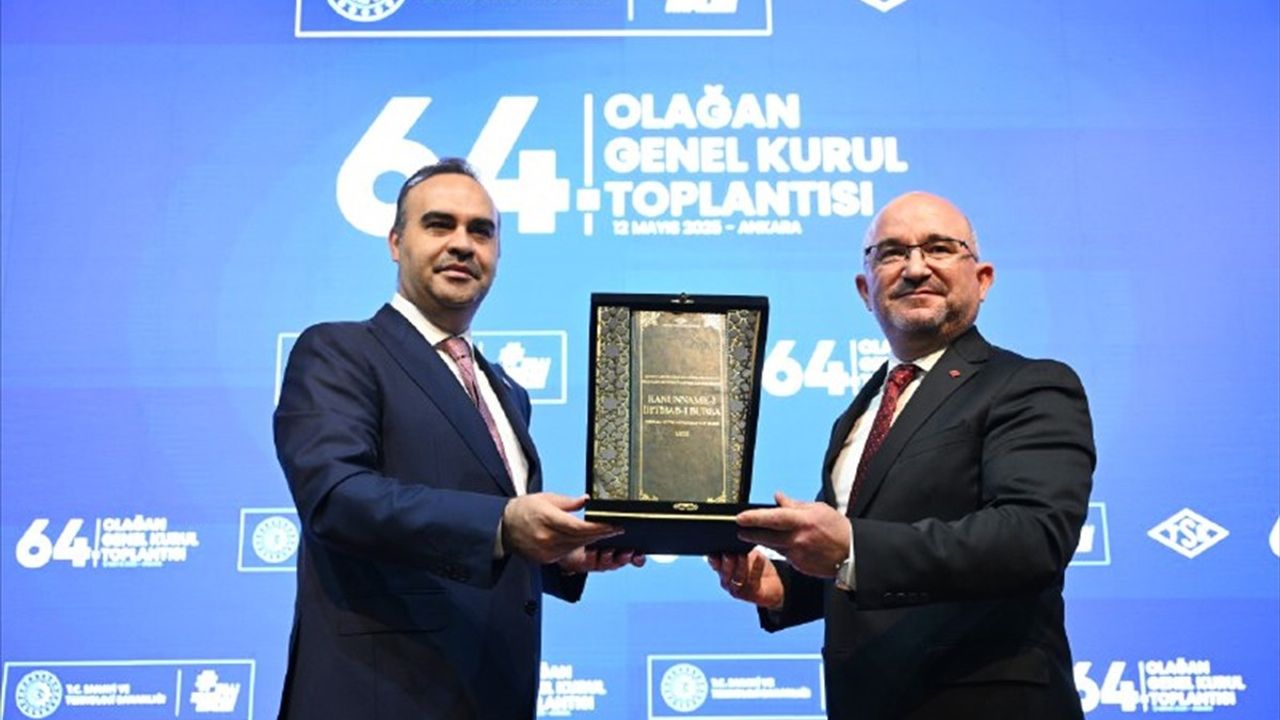 Bakan Kacır, TSE'nin İthalat Denetimleri ile Türkiye'ye Uygun Olmayan 5 Bin Ürünü Engelledi
