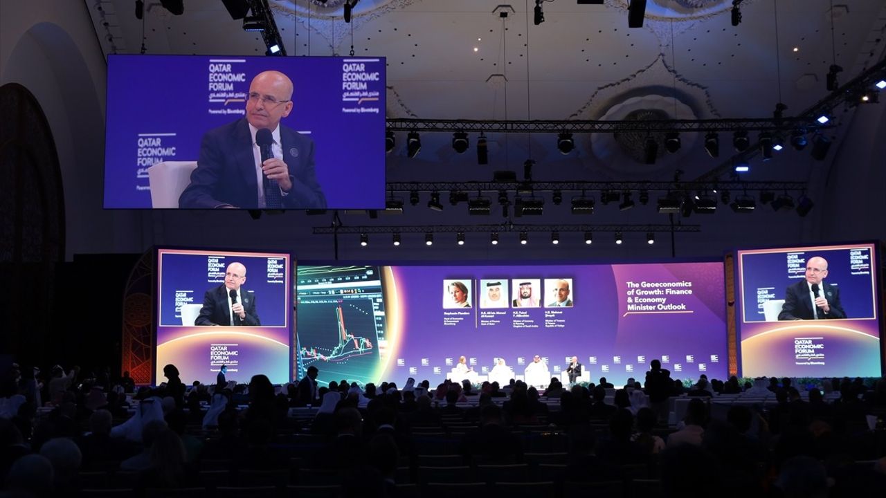 Bakan Şimşek: Yatırımcı Algısında Toparlanma ve Döviz Rezervlerinde Artış