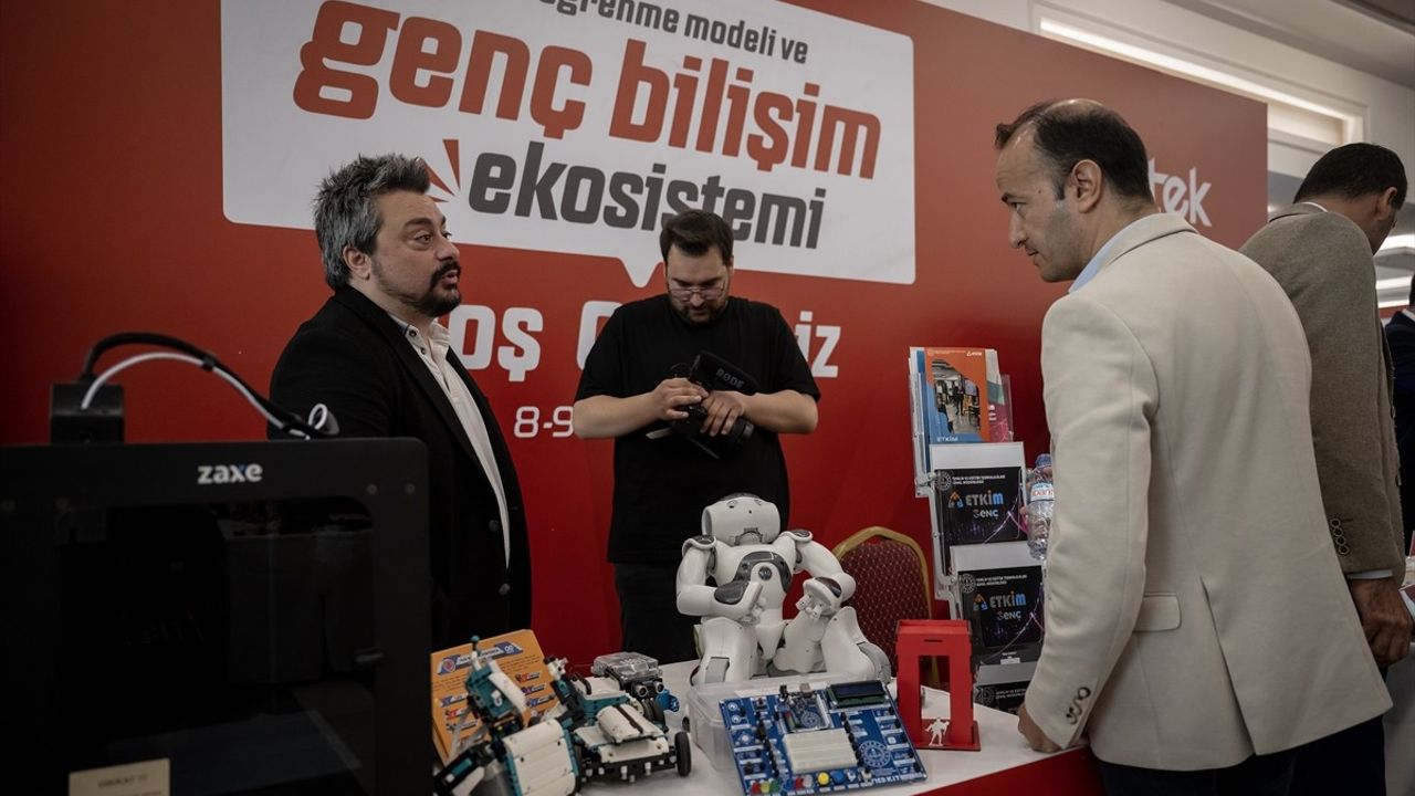 Bakan Tekin, GençTek Zirvesi'nde Eğitimdeki Dijital Dönüşümü Vurguladı