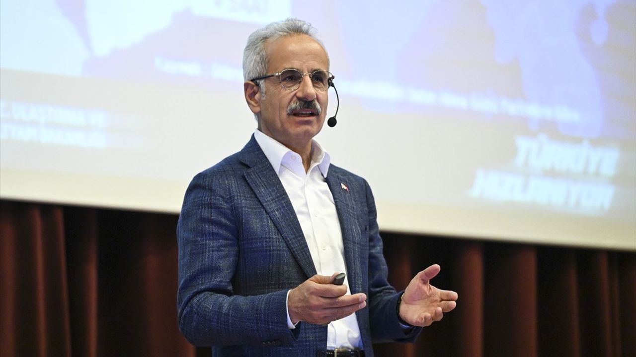 Bakan Uraloğlu: Kuzey Demiryolu Projesi İçin İhaleye Çıkıyoruz