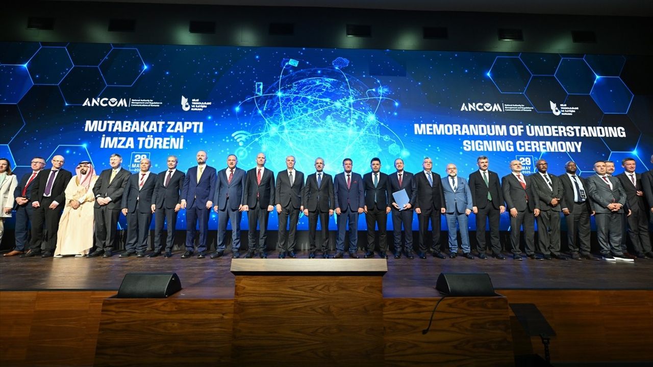 Bakan Uraloğlu'ndan Elektronik Haberleşme ve Posta Sektörü Açıklamaları