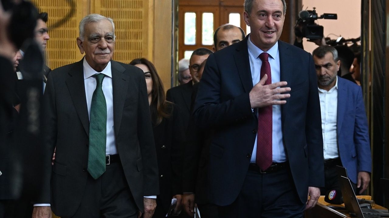 Bakırhan'dan Önemli Açıklamalar: Barış ve Demokrasi İçin Hızla Adım Atılmalı