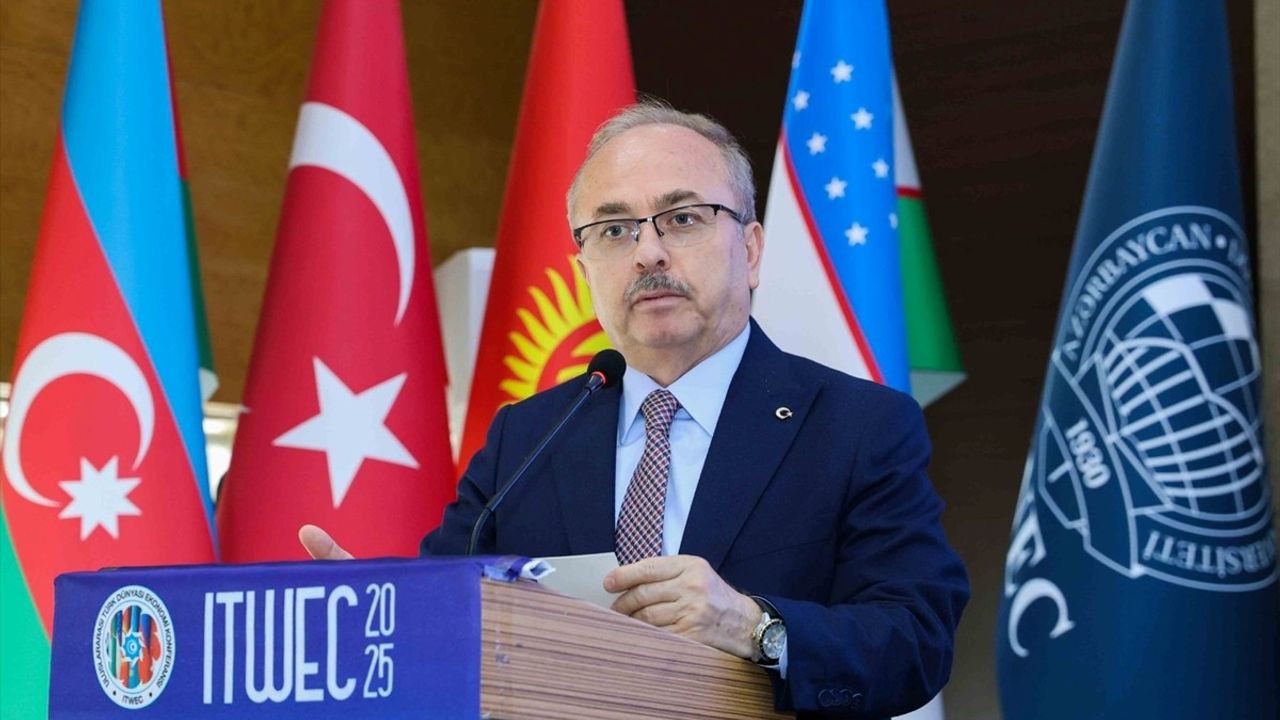 Bakü'de Uluslararası Türk Dünyası İktisat Konferansı Yapıldı