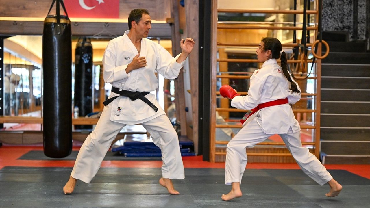 Balkan Şampiyonluğu Hedefleyen Sueda Nil Çalışkan, Karateye 4 Yaşında Başladı