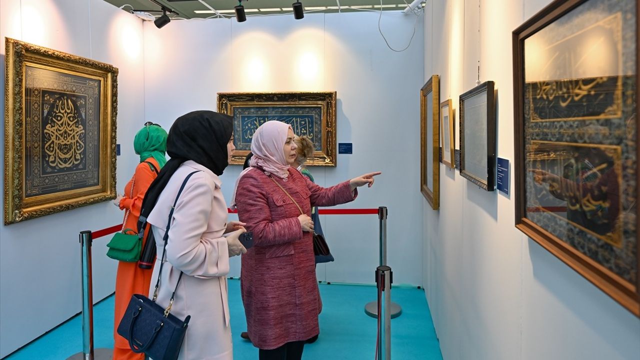 Başkentte Osmanlı ve Modern Hat Sanatı Sergisi Açıldı