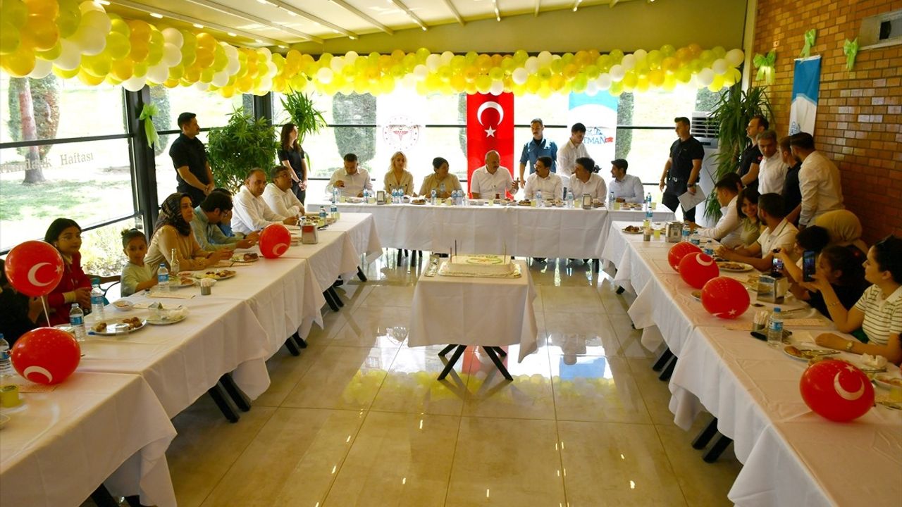 Batman Valisi Canalp, Çölyak Hastalarıyla Glütensiz Kafe'de Buluştu