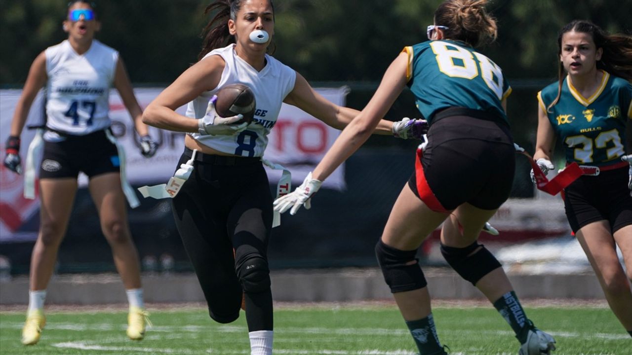 Bayrak Futbolunun Kadınları Avrupa Şampiyonası'na Hazırlanıyor