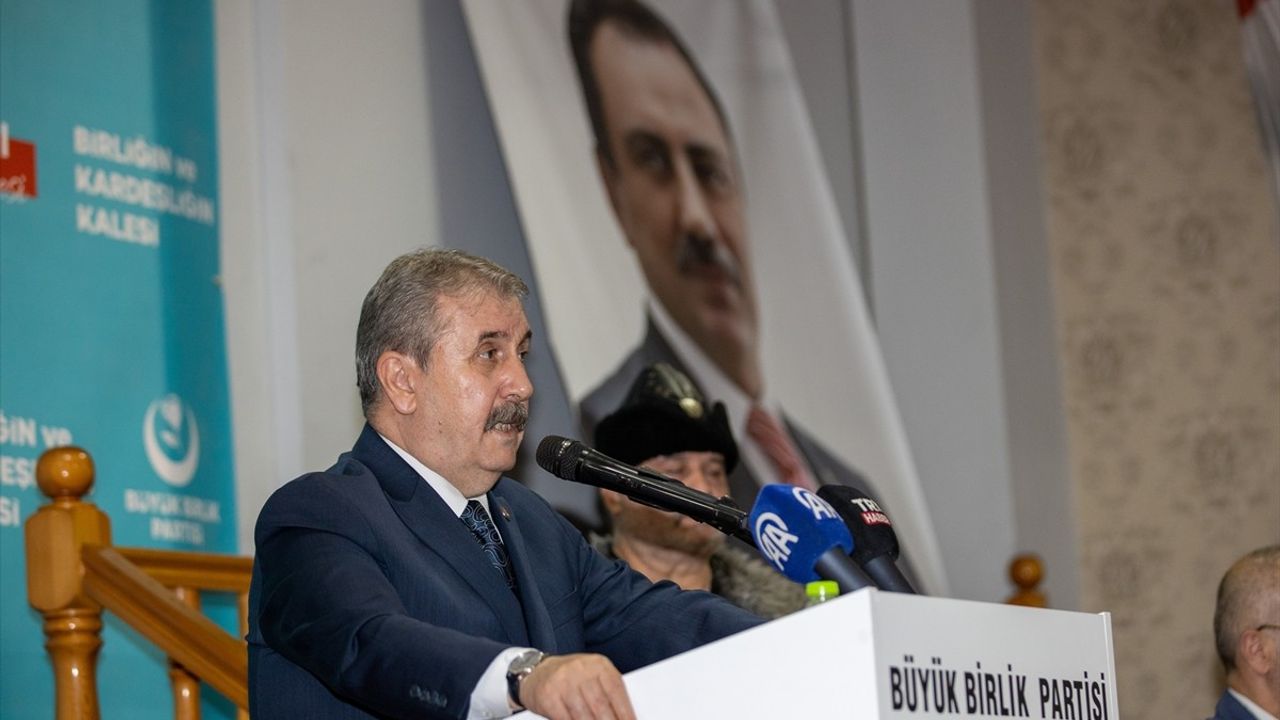 BBP Genel Başkanı Destici, Sakarya'da Terörle Mücadele Vurgusu Yaptı