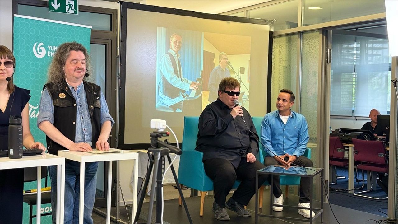 Berlin Yunus Emre Enstitüsü, Uluslararası Görme Engelliler Şarkı Yarışması'na Ev Sahipliği Yaptı