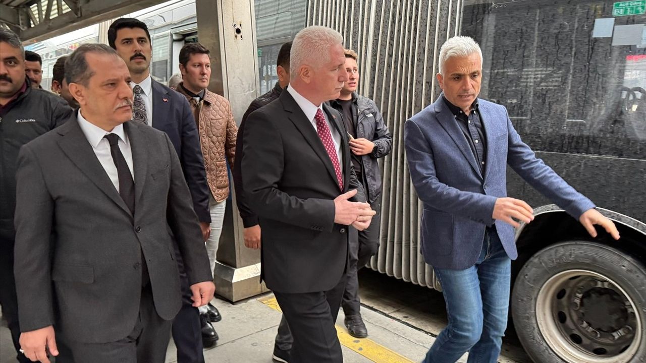 Beylikdüzü'nde Metrobüs Kazası: Yaralı Sayısı 40'a Yükseldi