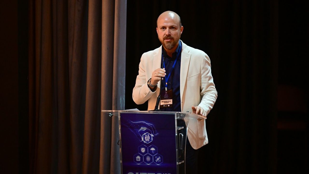 Bilal Erdoğan'dan Aile Yılı Sempozyumu'nda Kritik Nüfus Açıklamaları