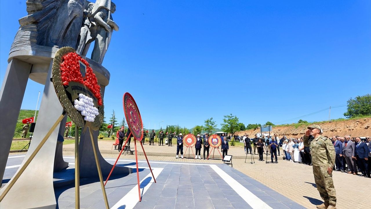 Bingöl'de 33 Asker İçin Anma Töreni Düzenlendi