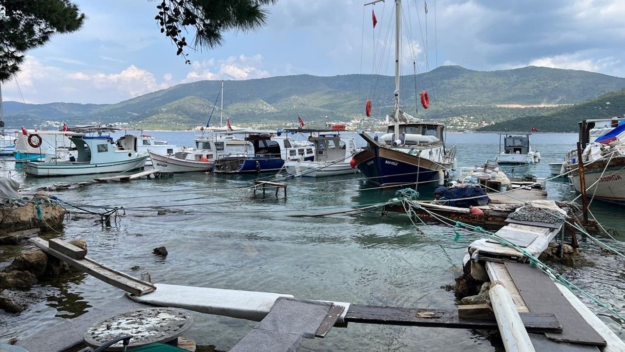 Bodrum'da Terk Edilmiş Tekneler ve Yasa Dışı Tonozlar Kaldırıldı