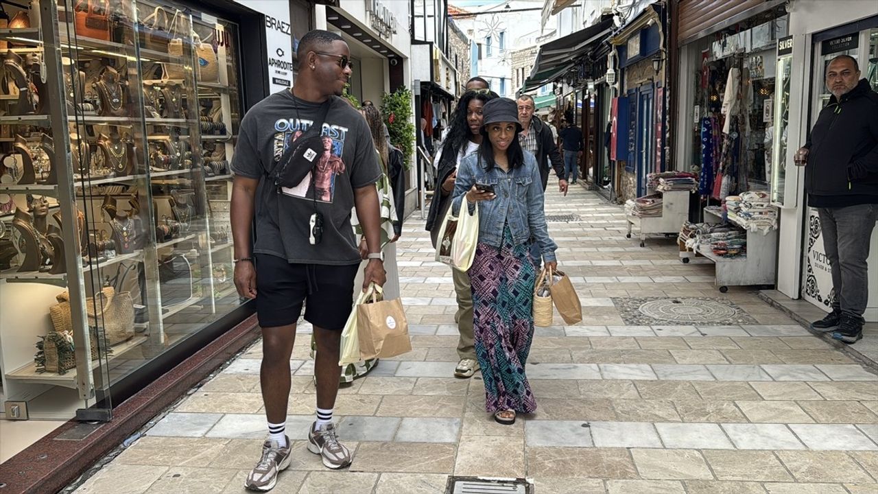 Bodrum, 'Explora I' Kruvaziyeri ile 590 Yolcu Ağırladı