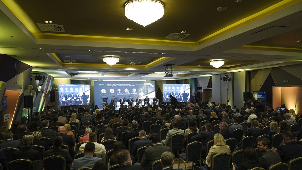 Bosna Hersek'te 14. Saraybosna İş Forumu Açıldı