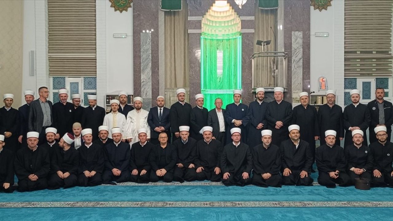 Bosna Hersek'te Türk ve Boşnak Hafızlardan Kur'an-ı Kerim Ziyafeti