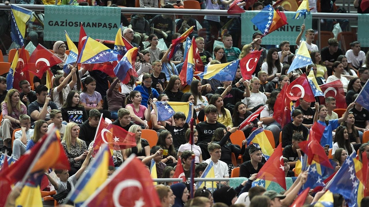 Bosna Hersekli Çocuklar YEE'nin Düzenlediği 12. Çocuk Şenliği'nde Buluştu