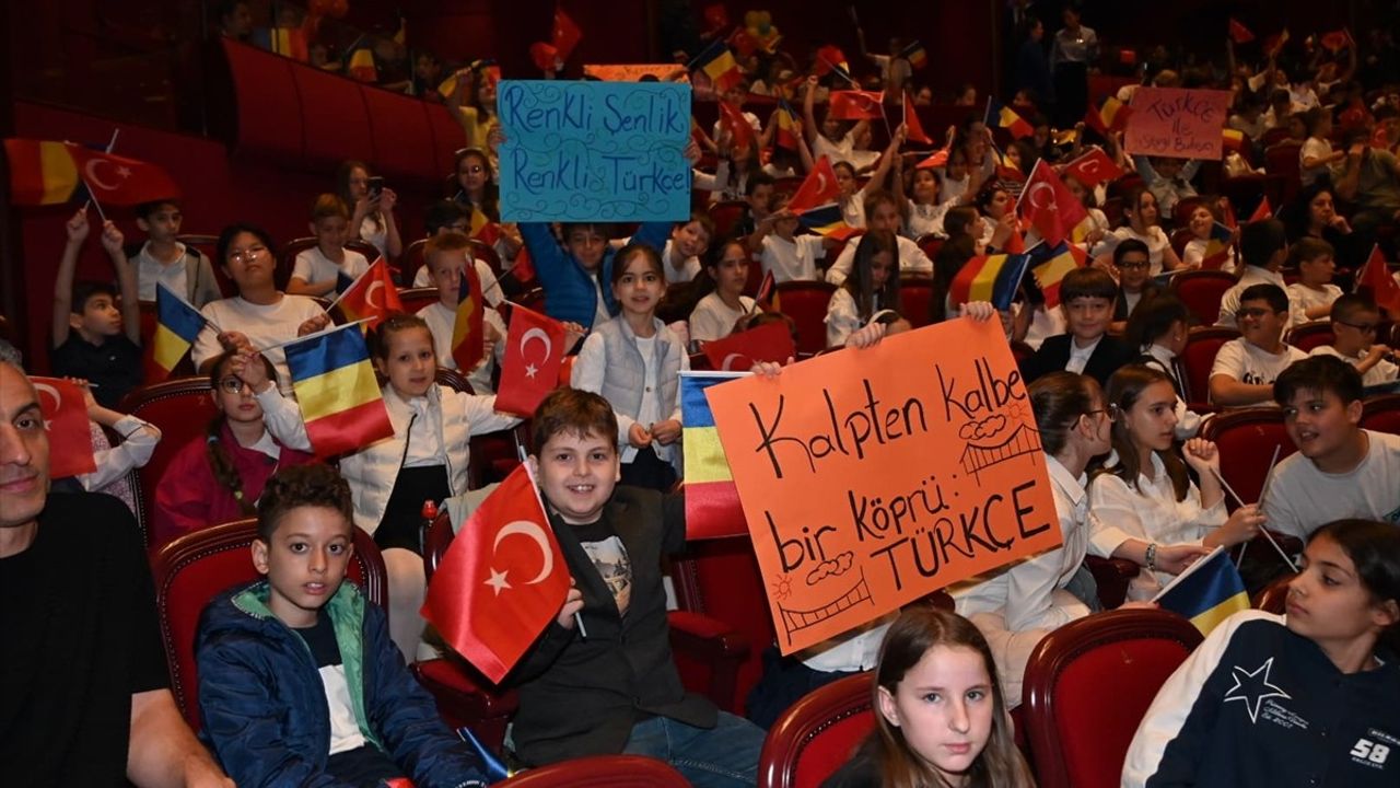 Bükreş'te 2. Türkçe ve Çocuk Şenliği Coşkuyla Gerçekleşti