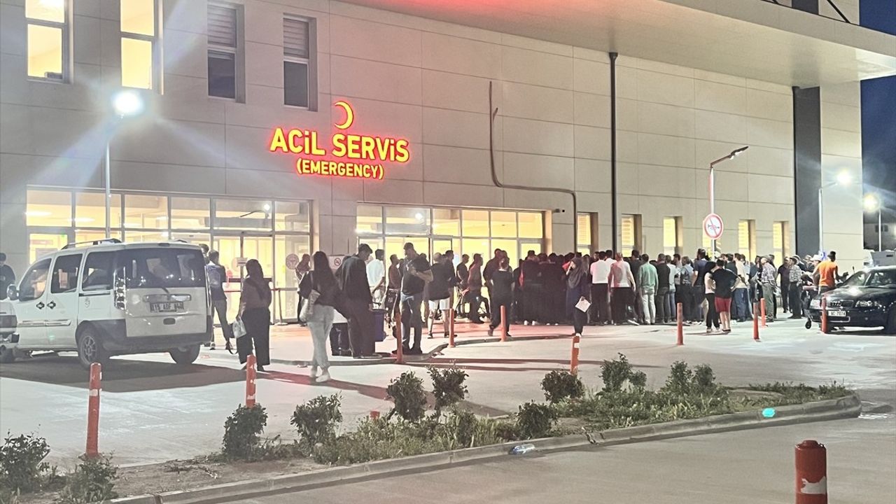 Burdur'da Devrilen Traktörde Facia: Bir Çocuk Hayatını Kaybetti, 4 Yaralı