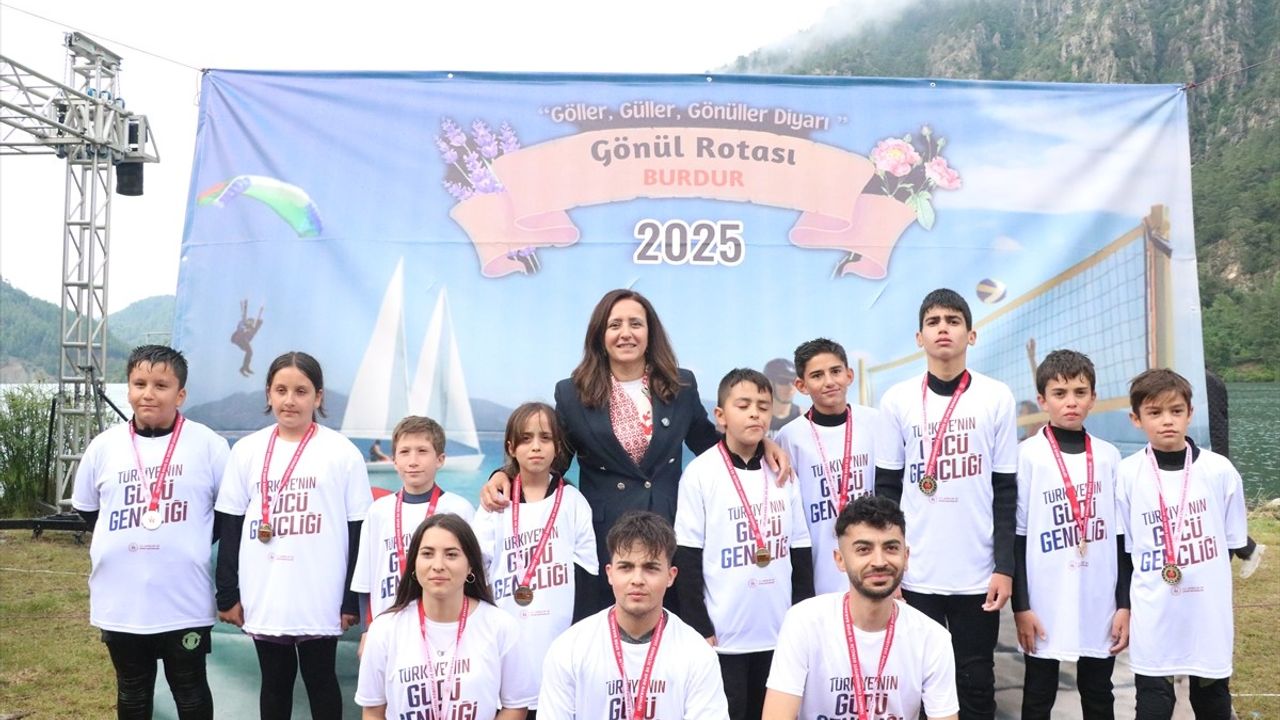 Burdur DoğaFest 2023: Yürüyüş ve Su Sporlarıyla Heyecan Dolu Başlangıç