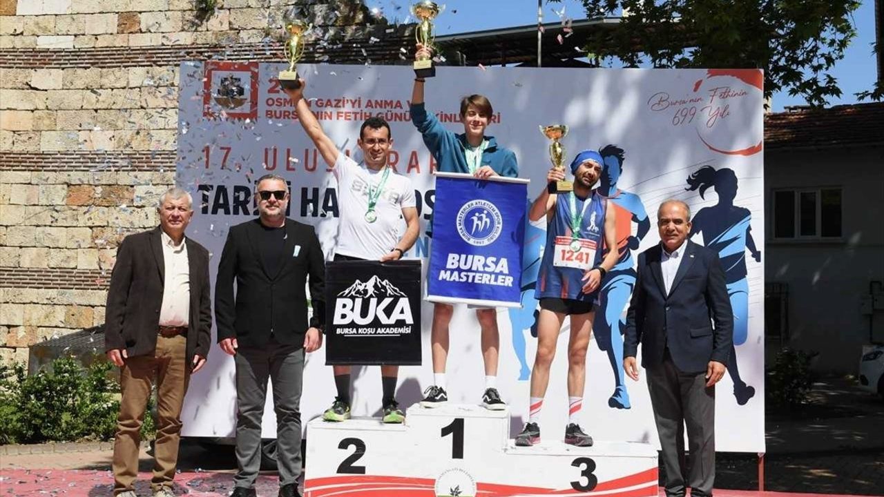 Bursa'da 17. Uluslararası Tarihi Kent Koşusu Coşkusu
