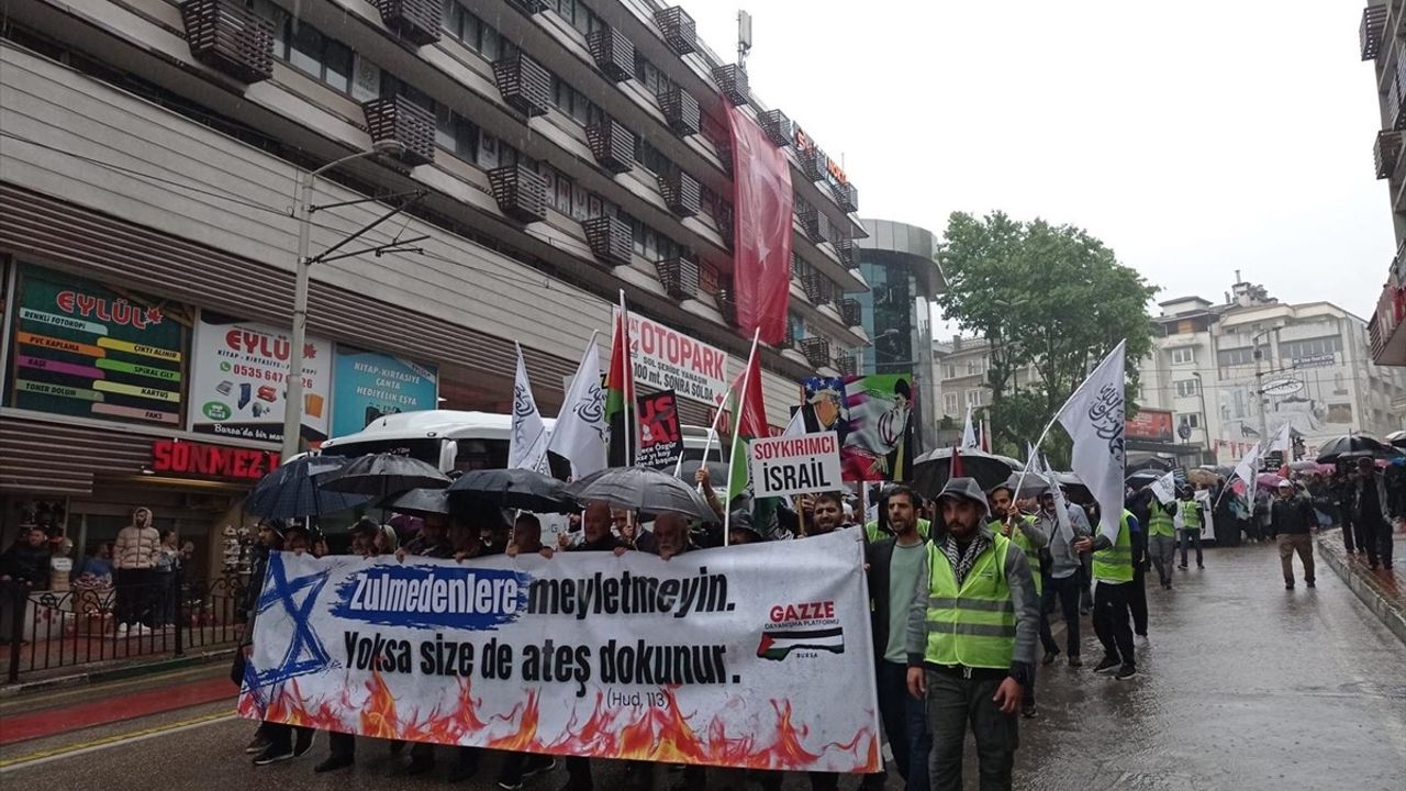 Bursa'da Filistin'e Destek Yürüyüşü Gerçekleşti