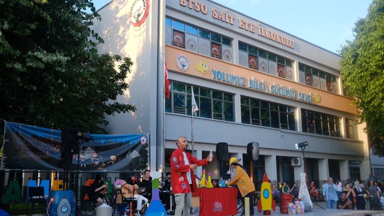 Bursa'da Öğrenciler ve Veliler Çadır Kampı ile Eğlendi