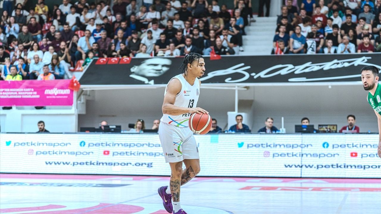 Bursaspor Yörsan, Aliağa Petkimspor'u 95-86 Mağlup Etti