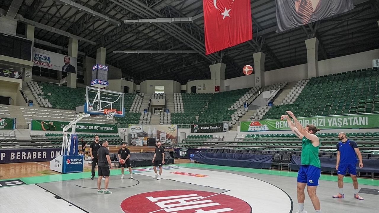 Bursaspor Yörsan Play-in'de Türk Telekom'u Geçmek İstiyor