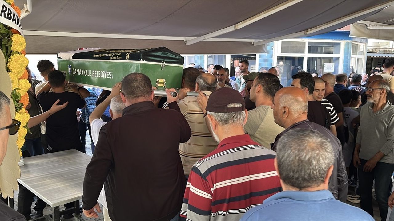 Çanakkale'de Nefes Borusuna Yemek Kaçan Öğrenci Hayatını Kaybetti