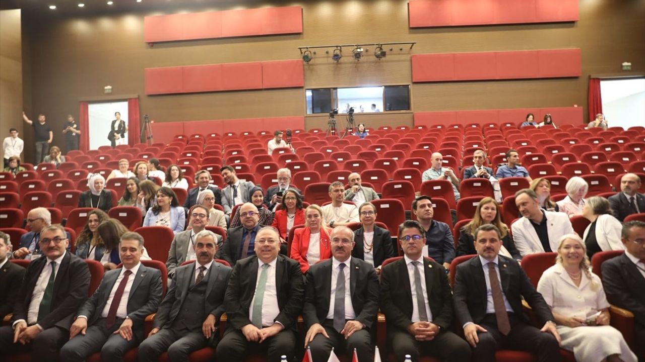 Çanakkale'de Uluslararası 33. İletişim Fakülteleri Dekanları Konseyi Toplantısı Başladı