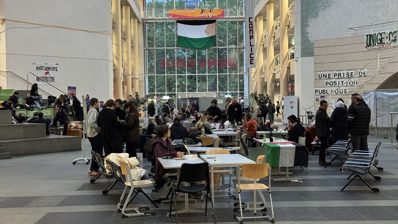 Cenevre Üniversitesi Öğrencilerinden Filistin İçin Yeniden Destek Eylemi