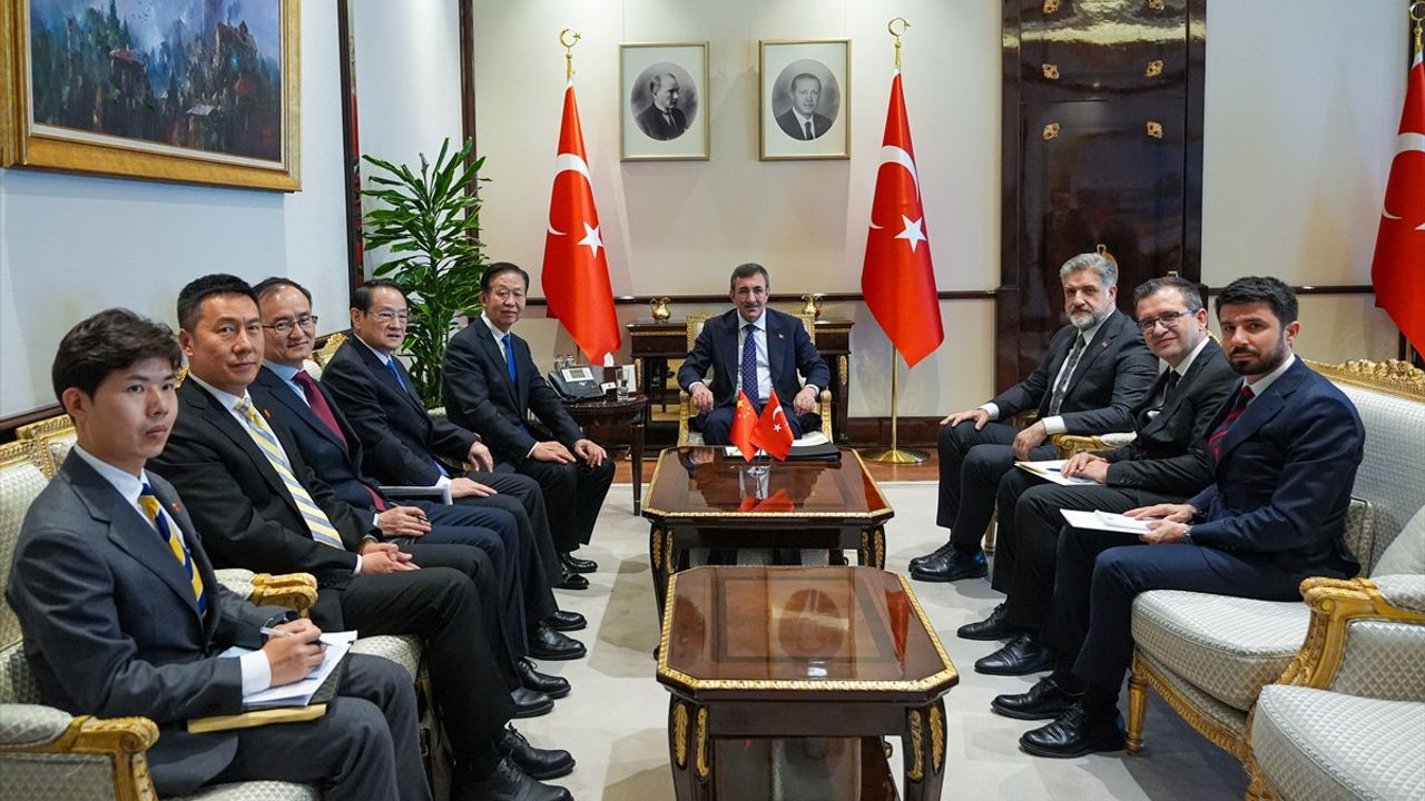 Cevdet Yılmaz, Çin'in Şiao Cie ile Görüştü